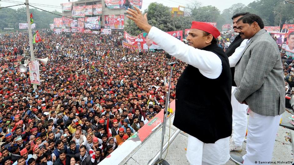 अखिलेश यादव भी उत्तर प्रदेश में जातिगत गणना की मांग कर चुके हैं