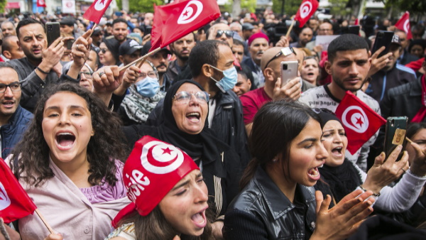 80% मुस्लिम आबादी कट्टरपंथ के खिलाफ 80% मुस्लिम आबादी कट्टरपंथ के खिलाफ