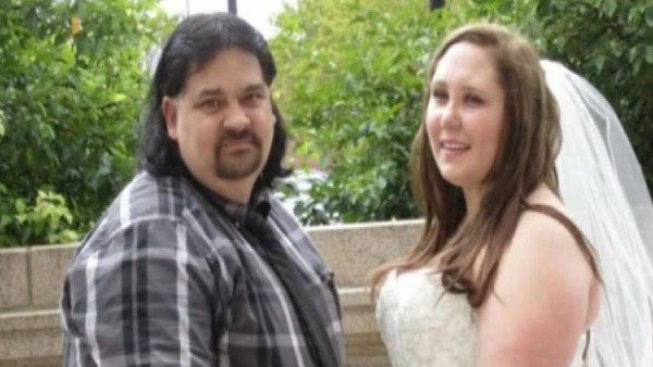 बेटे को कर रही थी डेट