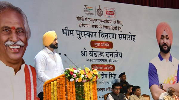 Manohar Lal govt encouraging sports youth of Haryana creating history