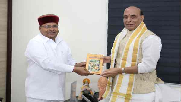 पीएम मोदी से जब भी मिले गहलोत की तरक्की हुई!