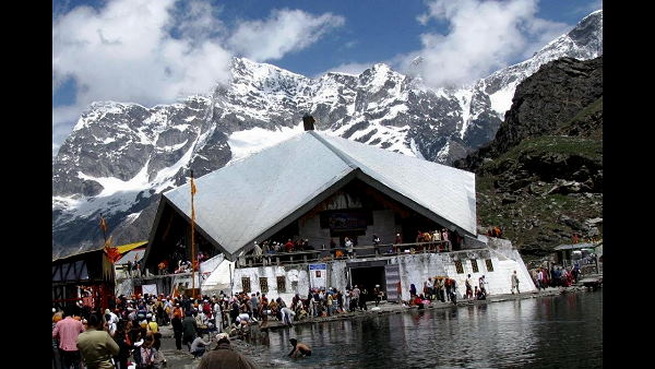 विश्व प्रसिद्ध है हेमकुंड साहिब गुरुद्वारा
