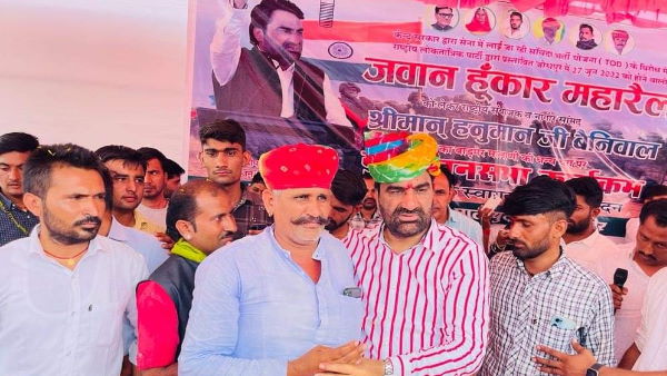 कई जिलों में किया जनसम्पर्क कई जिलों में किया जनसम्पर्क