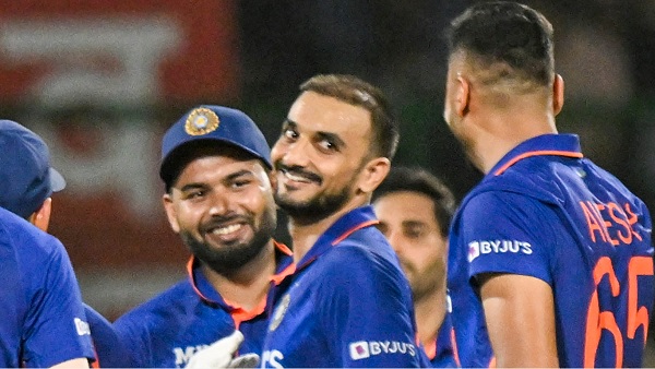 लगातार सफलता हासिल करने के लिए कुछ नया नहीं करना होता लगातार सफलता हासिल करने के लिए कुछ नया नहीं करना होता