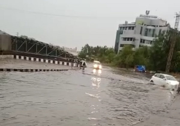 Punjab: Underbridge worth 22 crores drowned in light rain Punjab: Underbridge worth 22 crores drowned in light rain