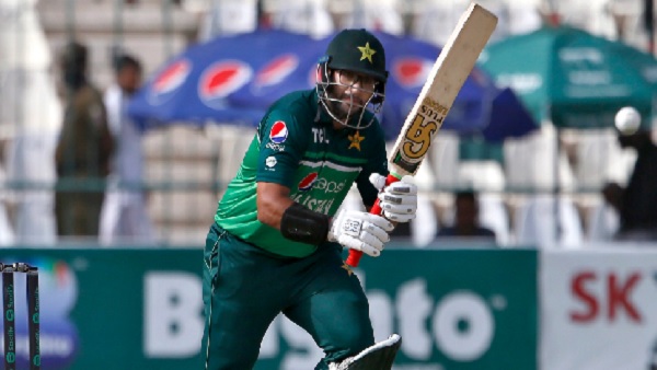 सोशल मीडिया पर छा गए इमाम