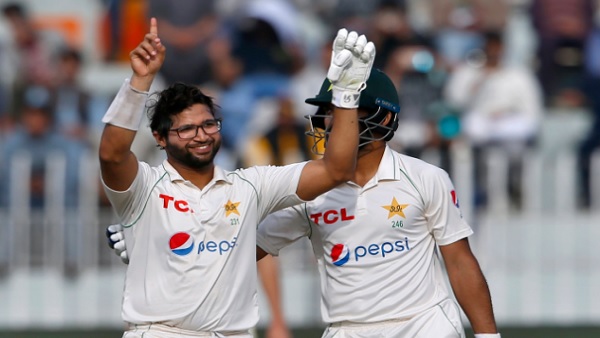 आलोचना के शिकार