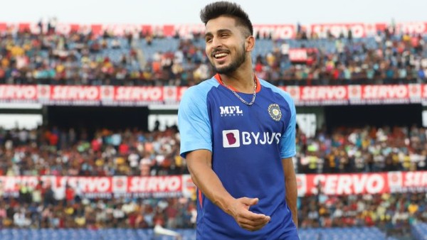 गति से तोड़ा बैटर्स का विकेट