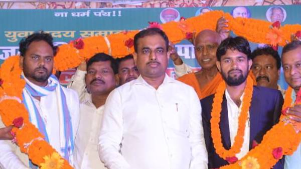 ‘सरकार ने युवाओं का दमन करने का काम किया’