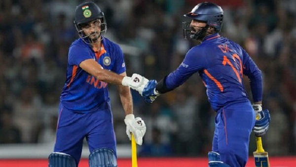 दूसरे मैंच में खेली थी तेज पारी दूसरे मैंच में खेली थी तेज पारी