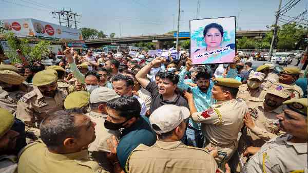 'हालात बेहतर होने के आसार नहीं'