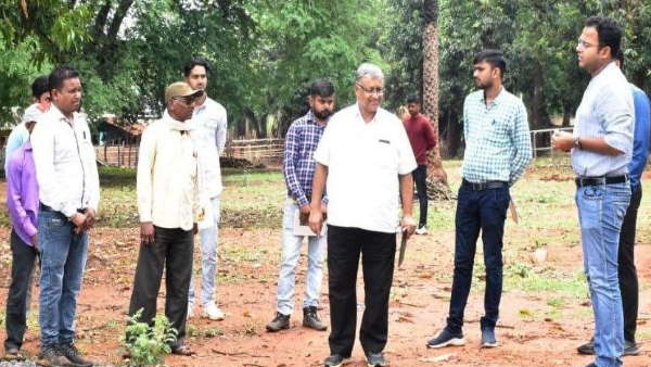 पहली बार कुमगांव पंहुचा कोई कलेक्टर 