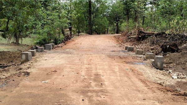 बदले हालात ,बन गई सड़क 