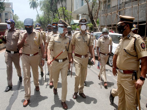 पुलिस को छकाने के लिए विधायकों की चाल