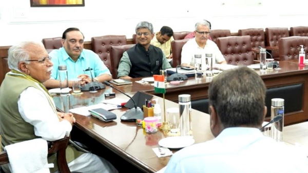 Haryana CM told retiring policemen to serve society
