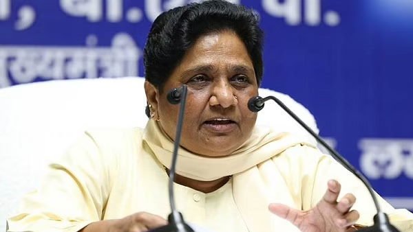 बसपा ने बढ़ा दी है अखिलेश की चिंता! 