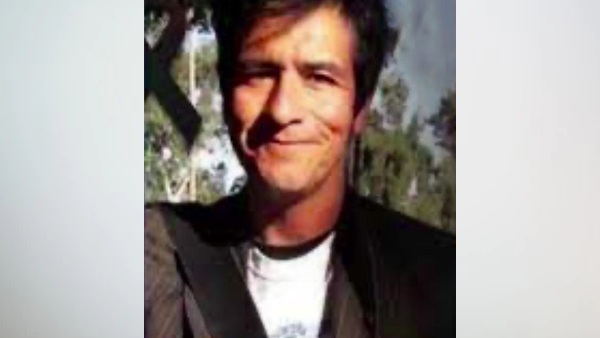 रेगिस्तान में पलटी कार