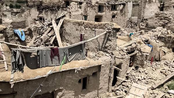 क्यों आते हैं भूकंप?