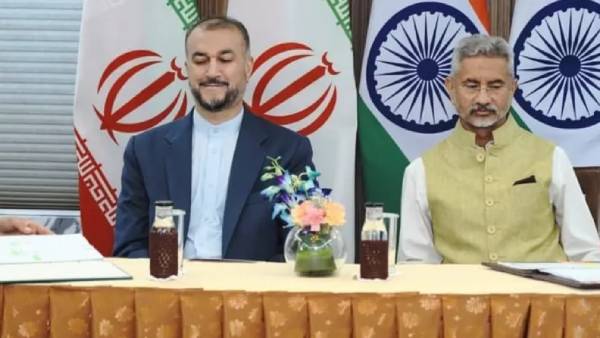 न्यूक्लियर डील पर घिरा है ईरान