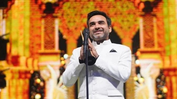 पंकज त्रिपाठी को मिला सपोरटिंग रोल का अवॉर्ड