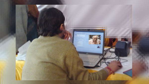 नहीं रोका जा सकता किसी सीनियर सिटीजन का राशन 