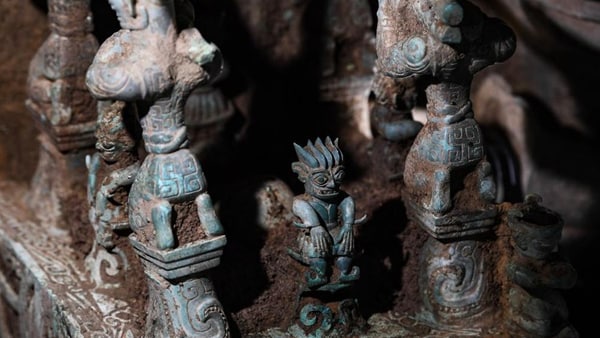 3 हजार साल पुरानी कलाकृतियां