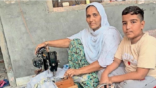 PSEB 8th Class Result 2022: These students become the toppers of Punjab, know about them