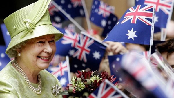 14 पीएम देख चुकीं एलिजाबेथ