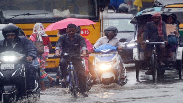  मुगल रोड पर यातायात बाधित 