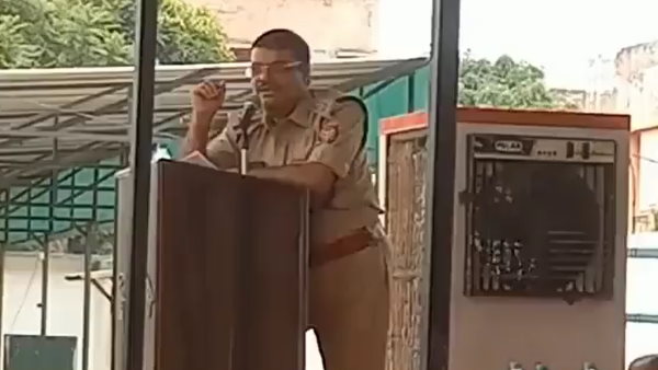 गोष्ठी को संबोधित कर रहे थे एसपी अशोक कुमार