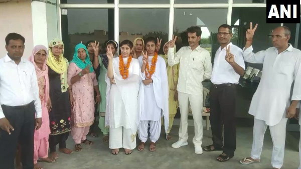 पिता करते हैं खेती, काजल ने 10वीं में भी प्रदेश में दूसरा स्थाना पाया था पिता करते हैं खेती, काजल ने 10वीं में भी प्रदेश में दूसरा स्थाना पाया था