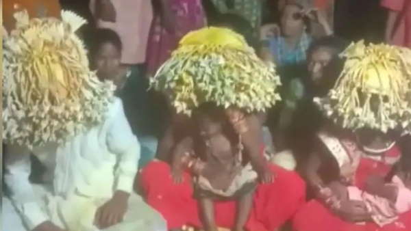 दोनों प्रेमिकाओं से हुई संतान 