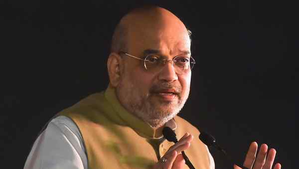 विकास और प्रदर्शन की राजनीति