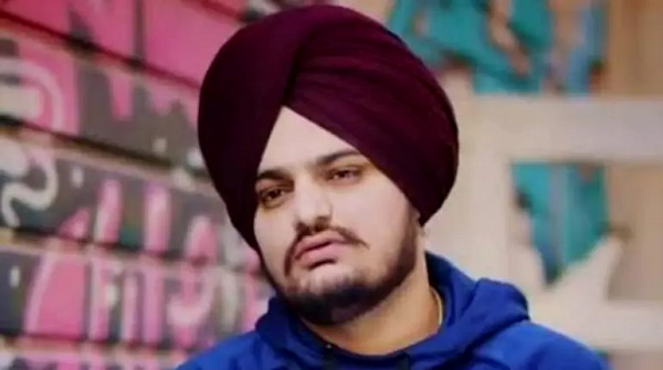 बेटे के चेहरे का बनवाया टैटू