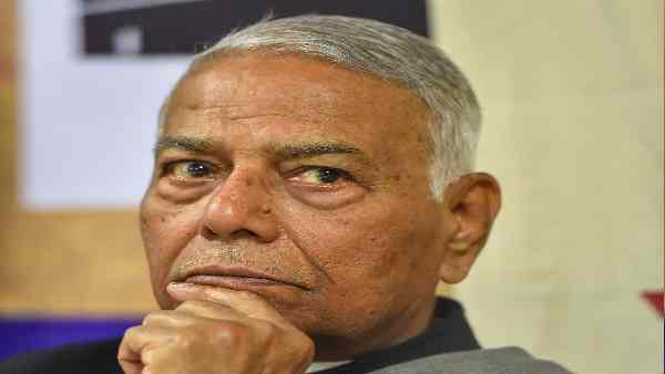 झारखंड से मुर्मू और सिन्हा दोनों का नाता