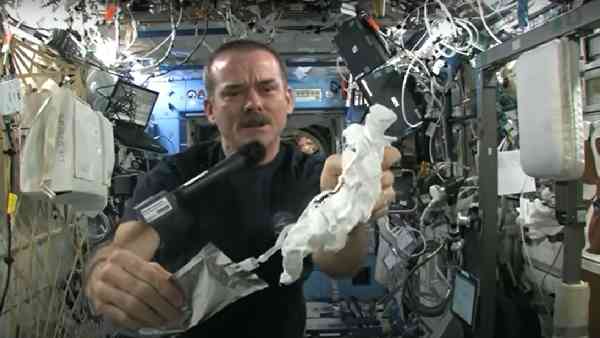 बहुत ही अलग है अंतरिक्ष की दुनिया