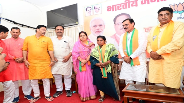 बीजेपी ने सुशीला को दिया सरप्राइज