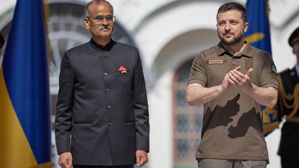 भारतीय राजदूत से मुलाकात भारतीय राजदूत से मुलाकात