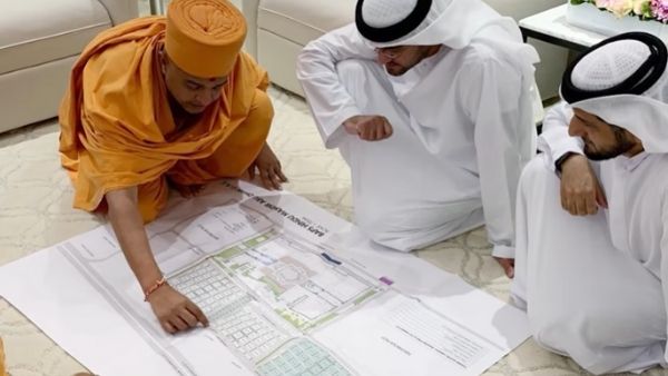 किस तरह का बन रहा है मंदिर?