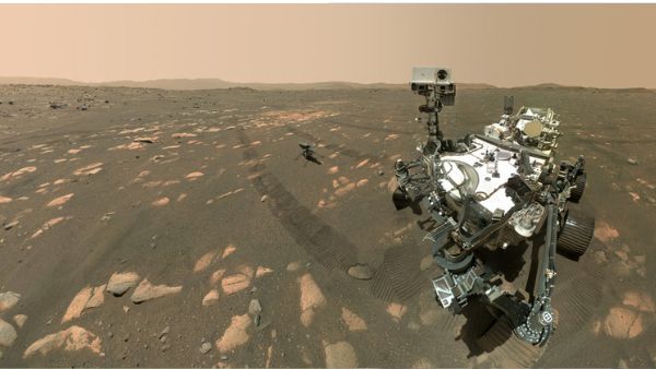 मंगल पर दुर्घटनाग्रस्त हुए यूएफओ मंगल पर दुर्घटनाग्रस्त हुए यूएफओ