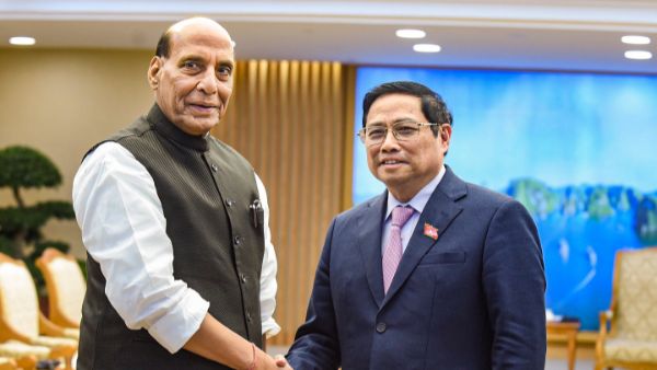 भारत और वियतनाम में बातचीत