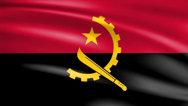 प्रतिबंध लगाने वाला पहला देश