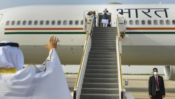 पाक पीएम को न्याय मंत्री ने किया रिसीव