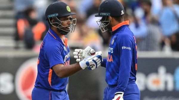 संजू और हुड्डा की रिकॉर्ड साझेदारी 