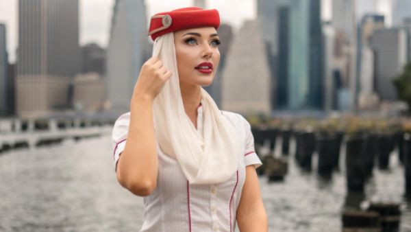 दुपट्टे से बंधा होता है स्कार्फ