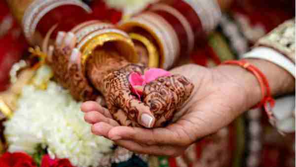 शादी की रस्में नहीं खाई आपस में मेल शादी की रस्में नहीं खाई आपस में मेल