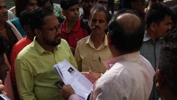 भोपाल के वार्ड 34 में दो बार के पूर्व पार्षद पप्पू विलास ने नाम नहीं लिया वापस भोपाल के वार्ड 34 में दो बार के पूर्व पार्षद पप्पू विलास ने नाम नहीं लिया वापस