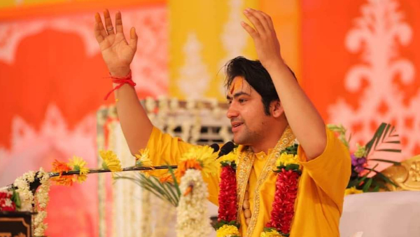 बागेश्वर धाम की गद्दी पर विवाद