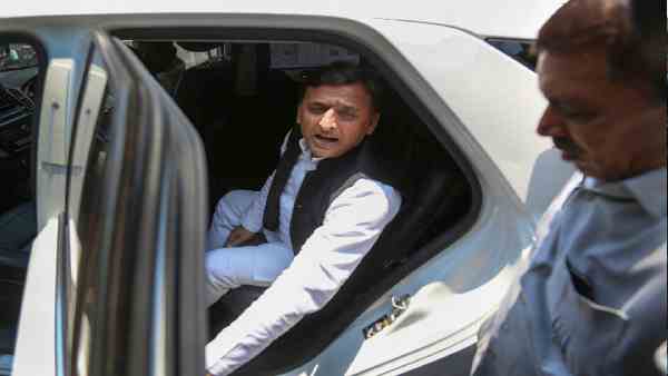 पर्सेप्शन की लड़ाई में अखिलेश की हार