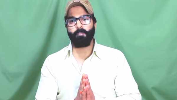 कौन है Youtuber फैसल वानी